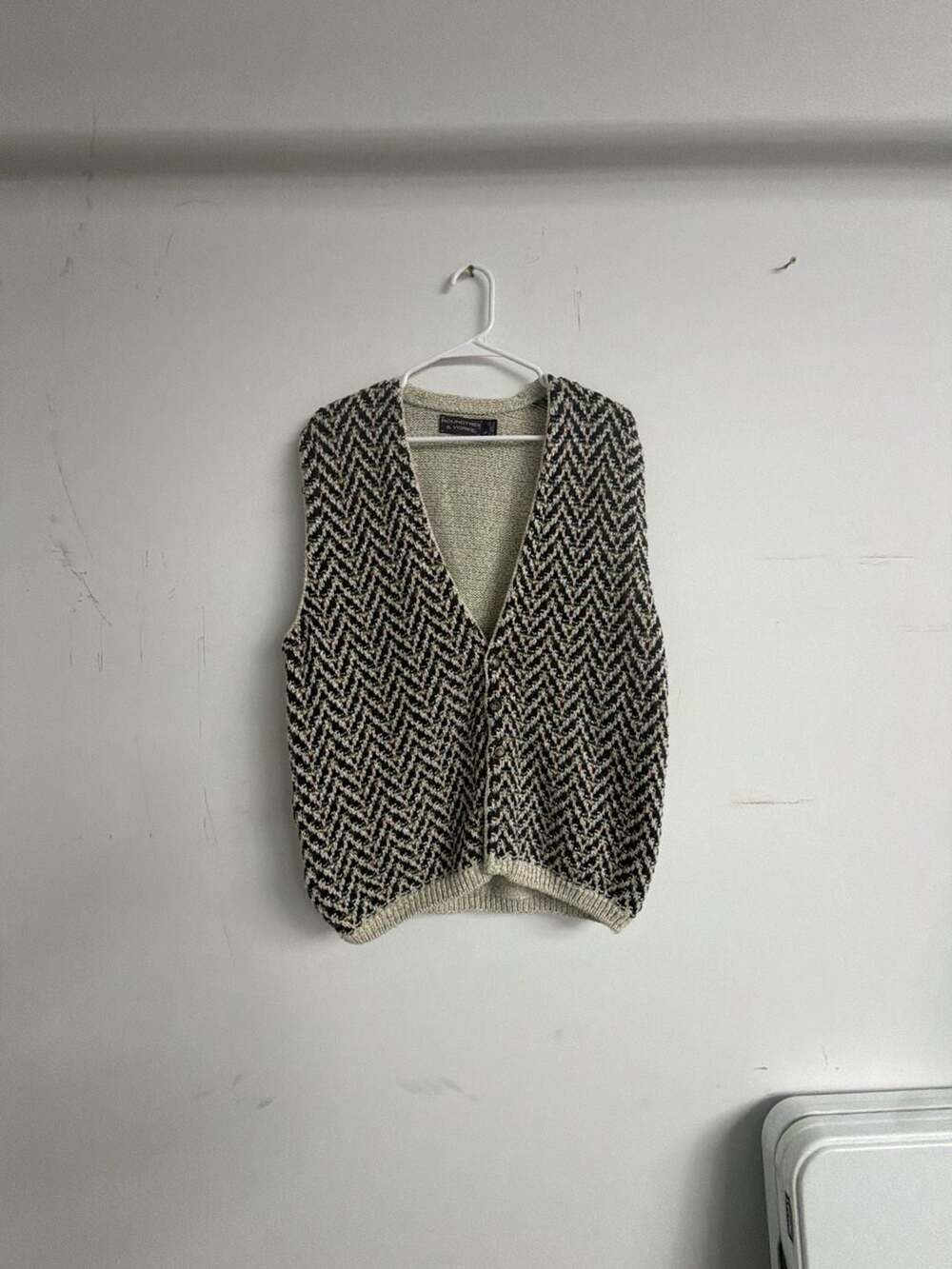 Roundtree & Yorke Men's 100% Cotton Herringbone Knit Button-Front Sweater Vest